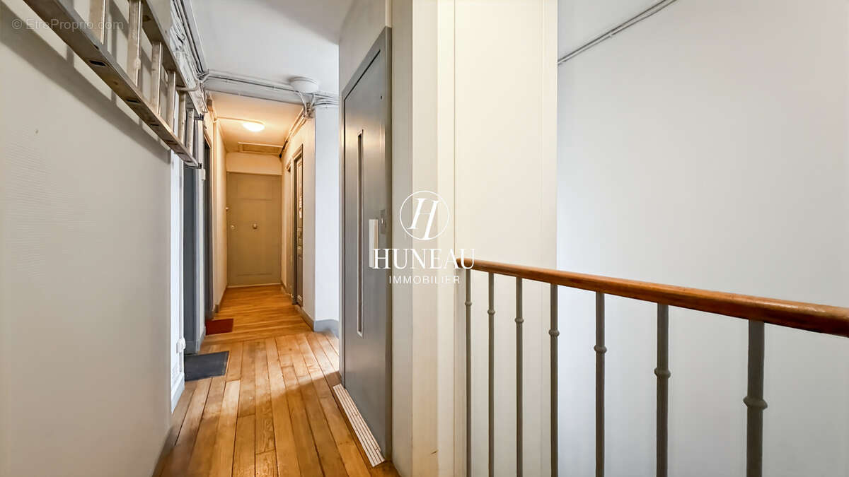 Appartement à PARIS-18E