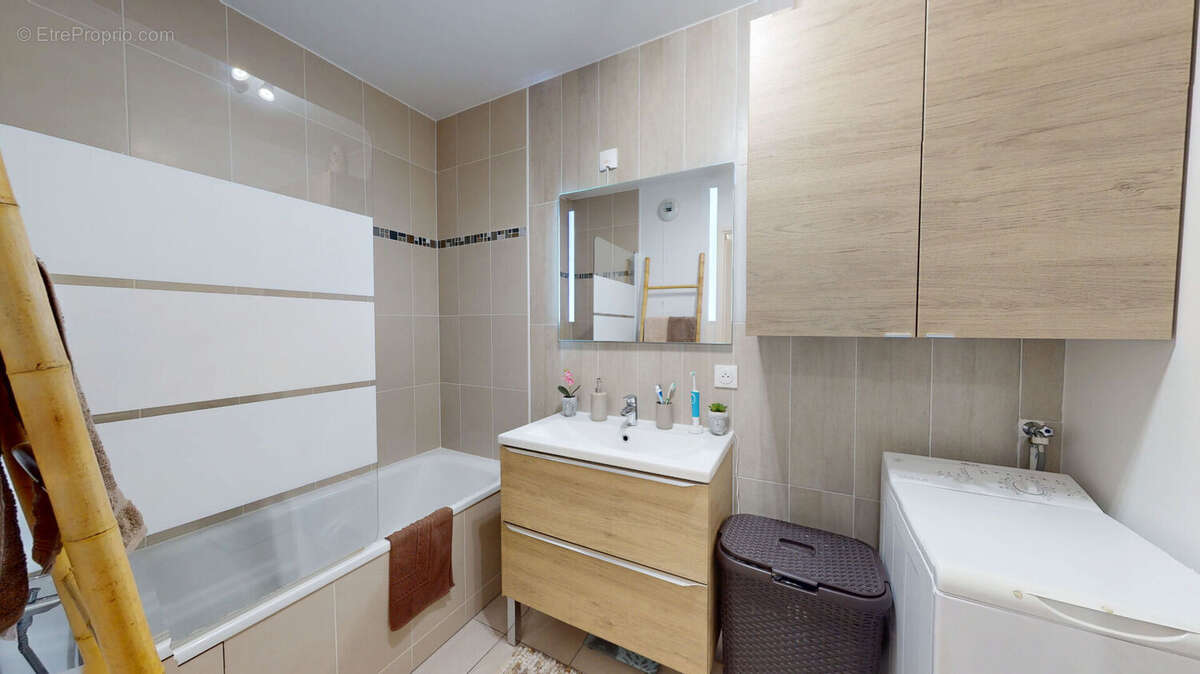 Appartement à LES ULIS