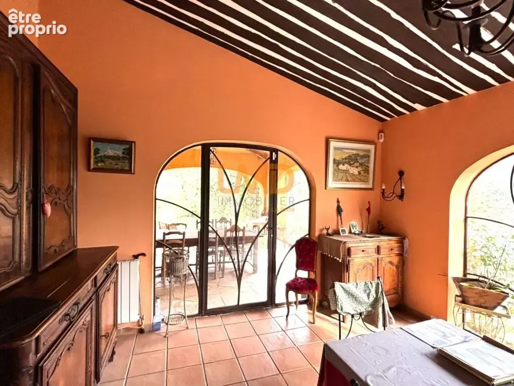 maison individuelle T7 240m² - photo 6