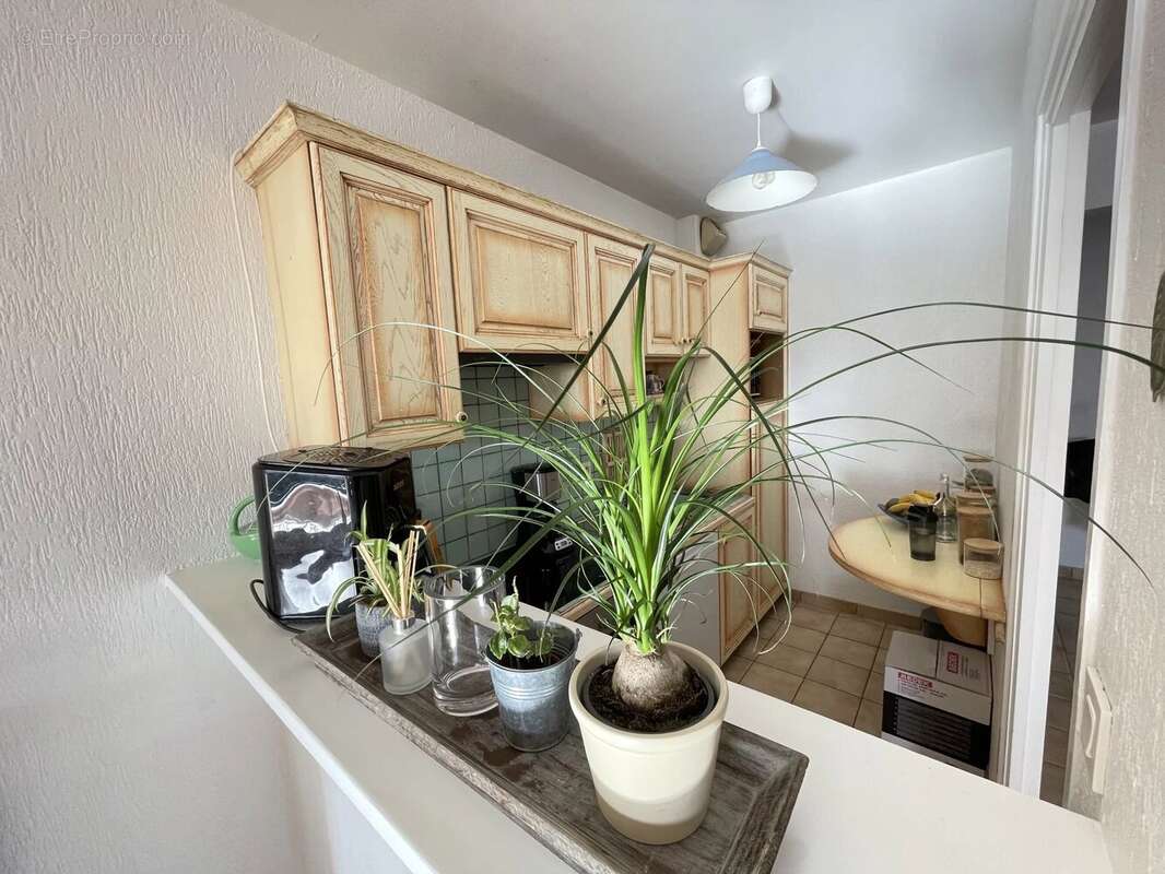 T3 87 m² + 2 balcons 5 et 6 m² + 2 Parkings privés + cave – 2ème – Vannes ouest - Pieces de vie 42 m² - photo 6