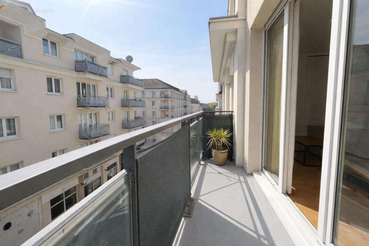 Appartement à BUSSY-SAINT-GEORGES