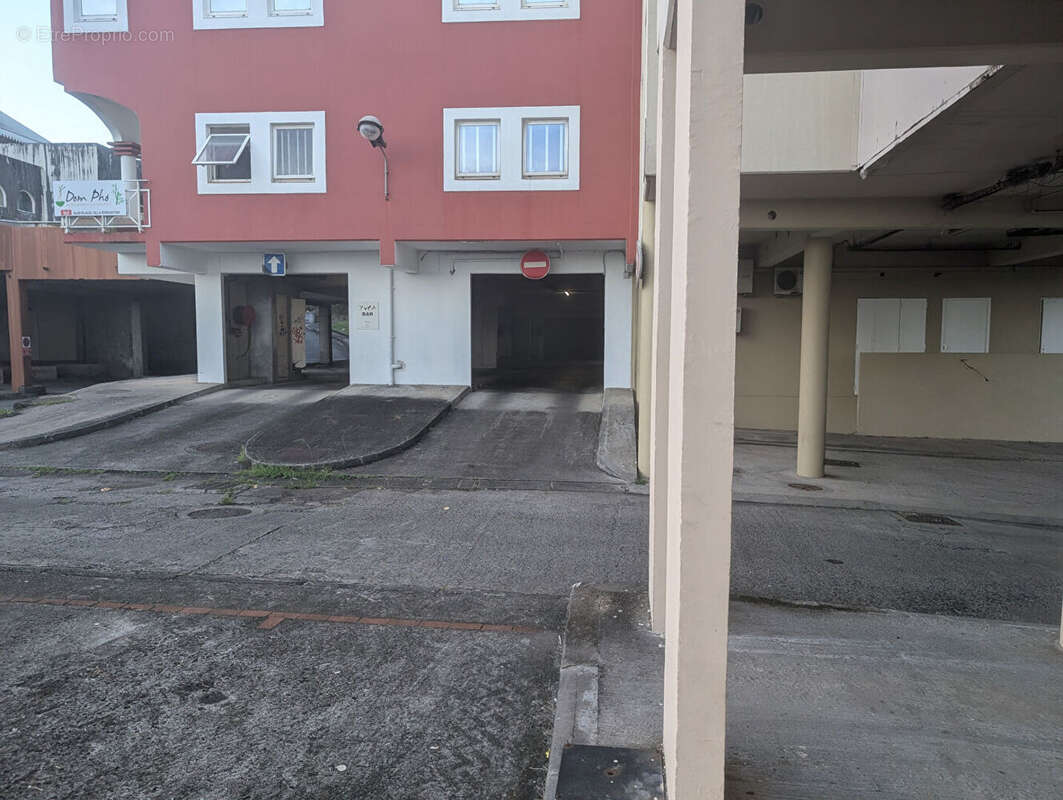 Commerce à FORT-DE-FRANCE