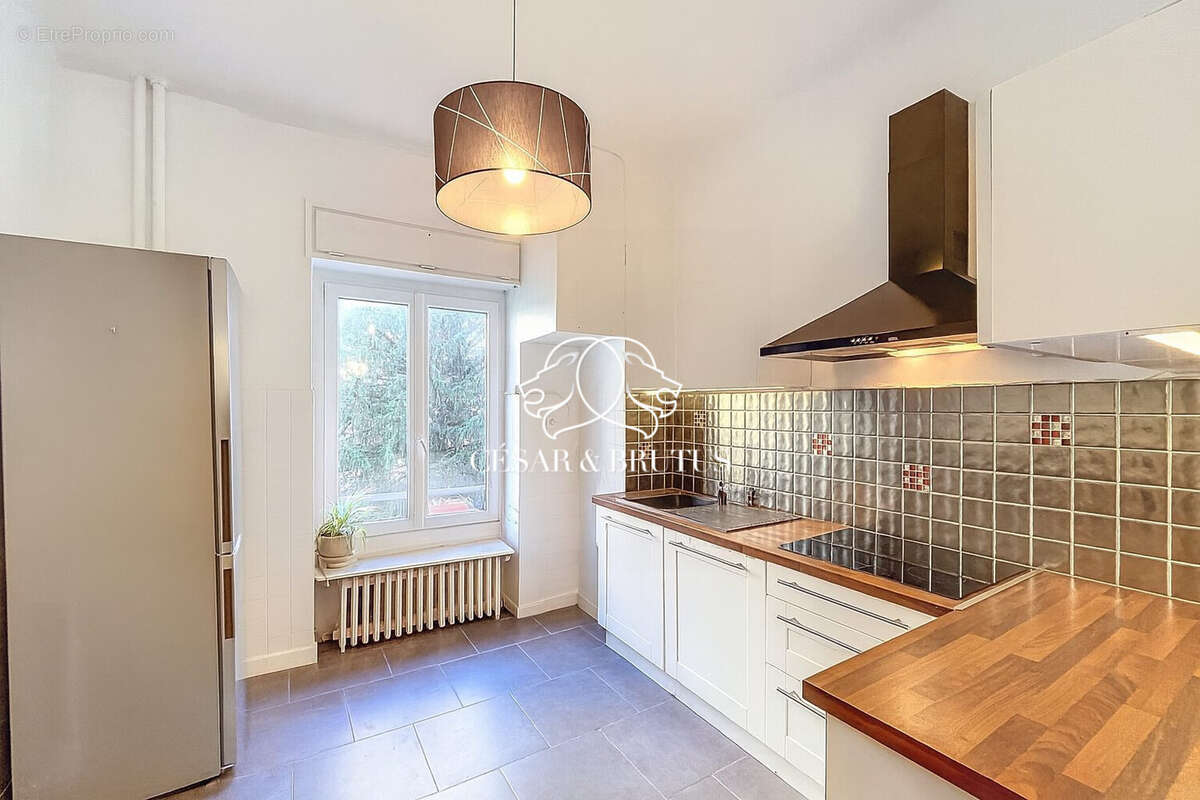 Appartement à LYON-6E