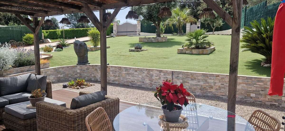 Maison à PEYMEINADE