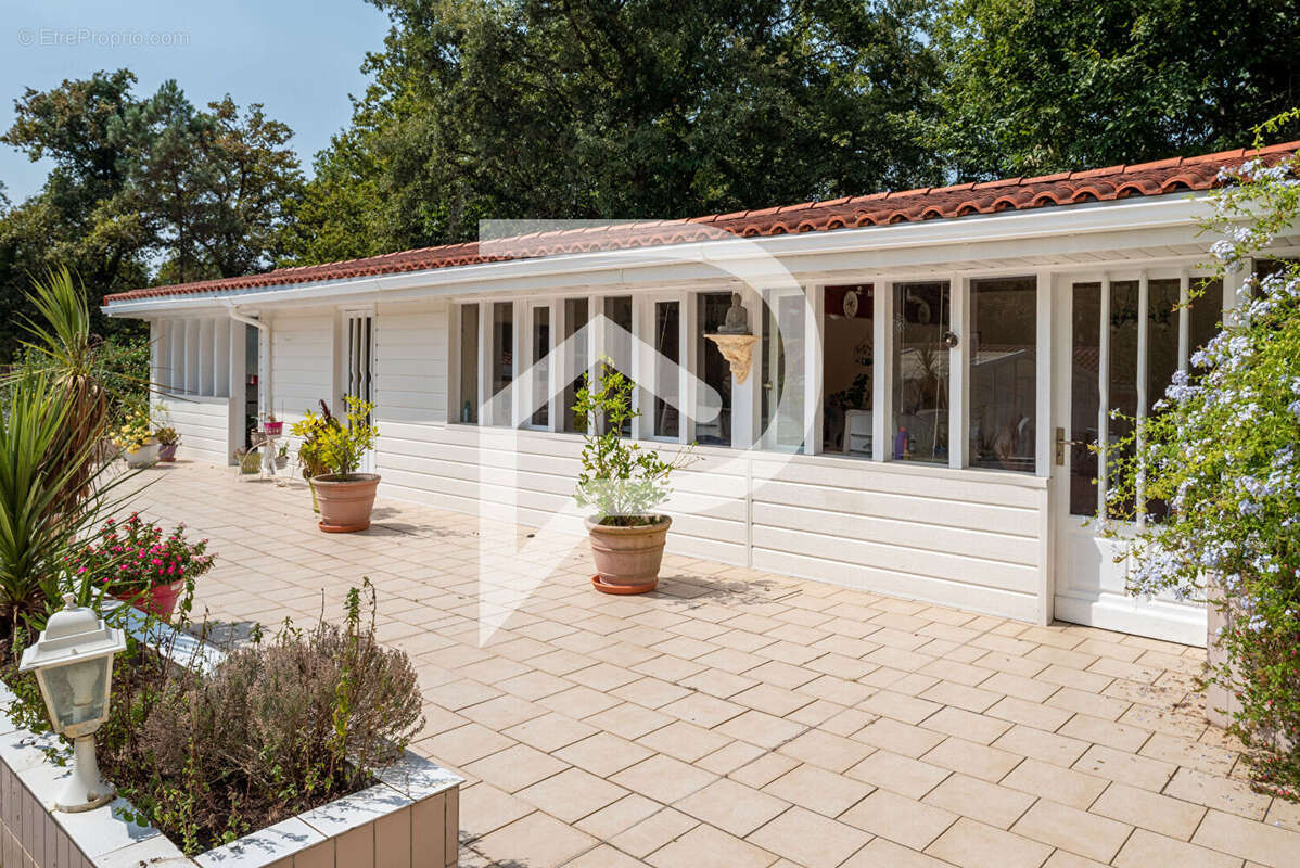 Maison à BRETAGNE-DE-MARSAN