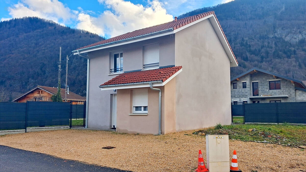 Maison à BONNEVILLE