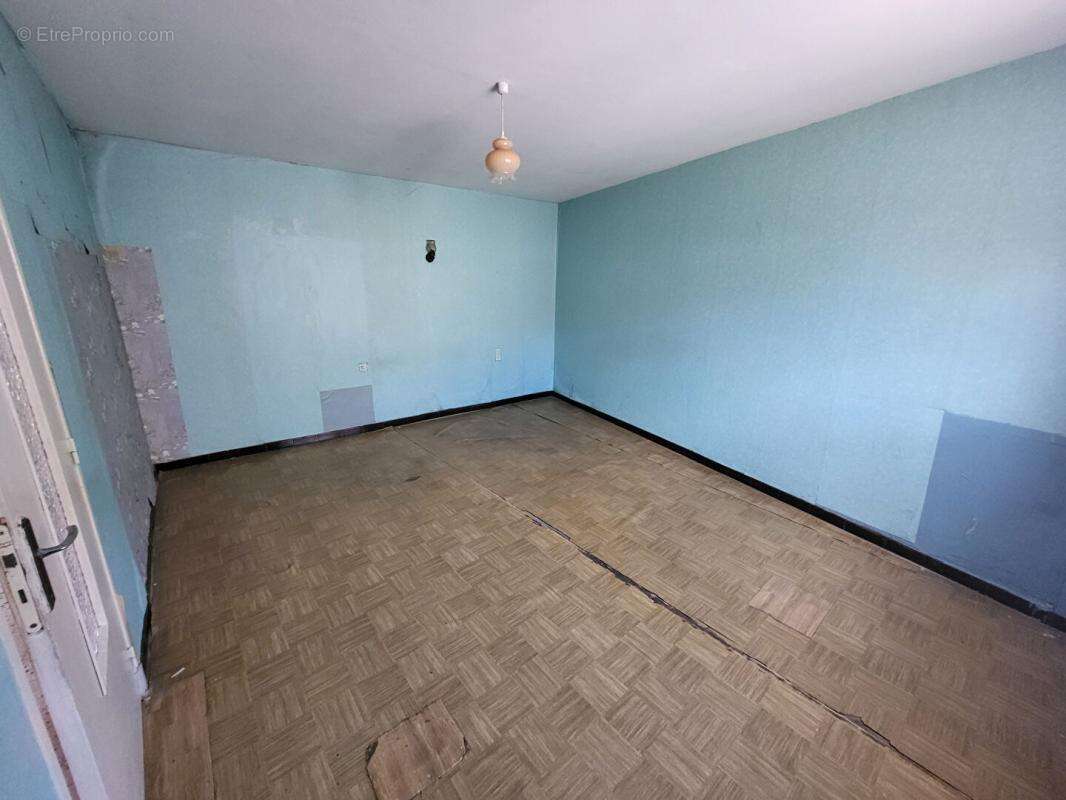 Maison à BEAURAINVILLE