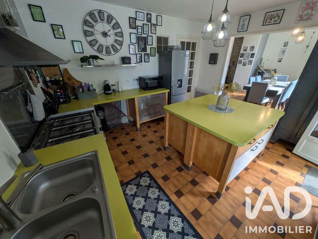 Maison 147 m² à Benais  - photo 7