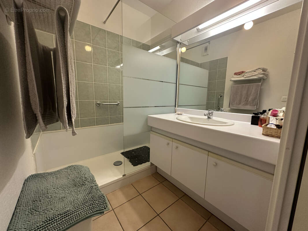 Appartement à MARSEILLE-8E