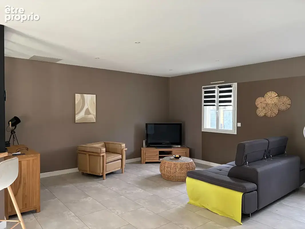 A vendre Moustoir-Remungol, maison 2007, de plain-pied d'environ 110m², terrain d'environ 1095m²  - photo 4