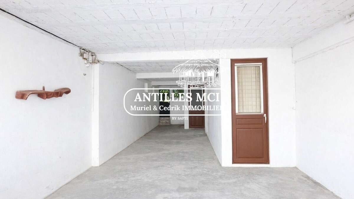Maison 199 m² à Fort-De-France  - photo 6