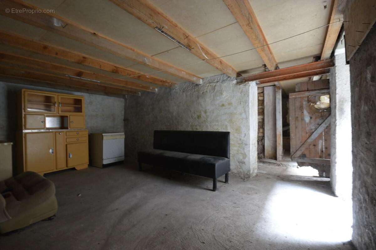 Immeuble a renover 17marans centre ville - photo 7