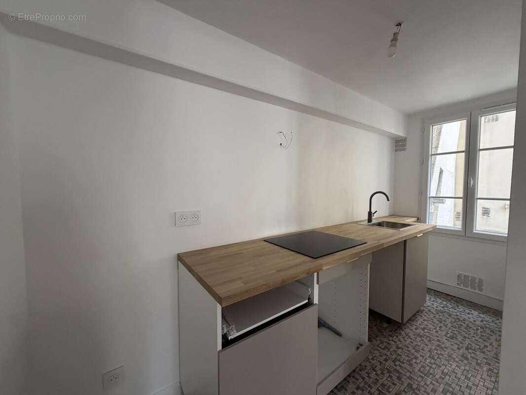 Appartement à PARIS-3E