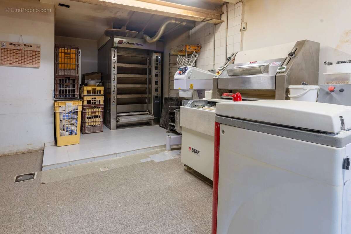 Commerce à GRANDRIS