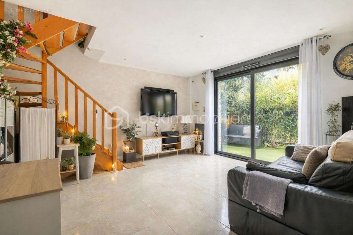 Appartement à ROMAINVILLE