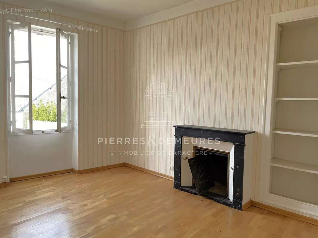 Maison à CHATEAUNEUF-SUR-CHER