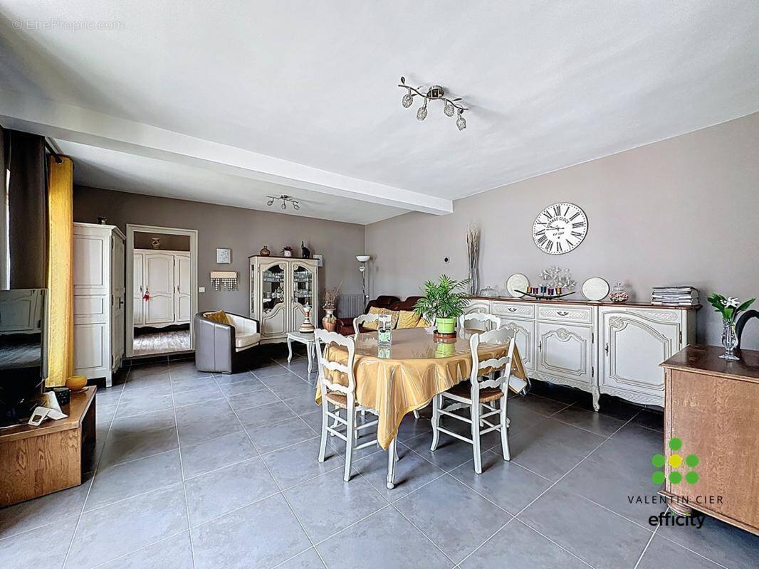 Maison à CHATEAUNEUF-EN-THYMERAIS