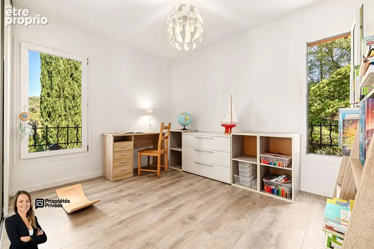 Maison 6 pièces de 142 m2 avec garage et piscine - photo 17