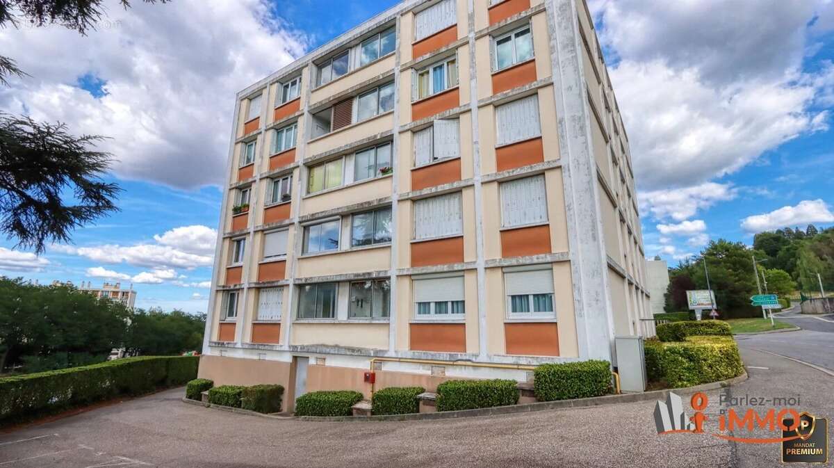 Appartement à SAINT-ETIENNE
