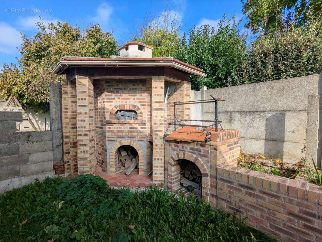 Four à bois - Maison à DOMONT