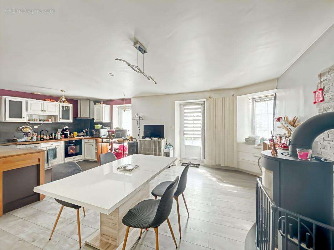 Maison à CHANTONNAY