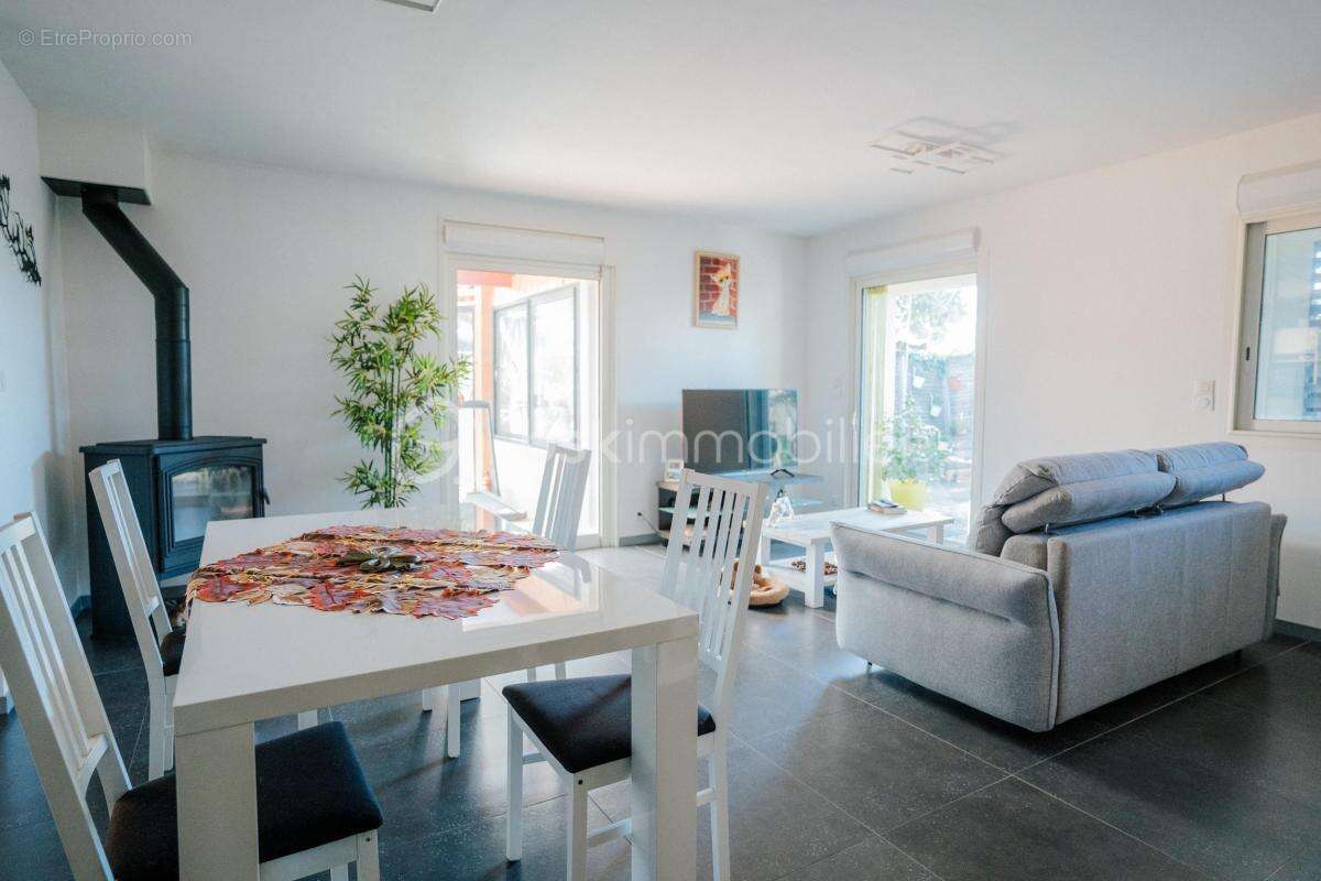 Maison plain-pied 3 chambres avec piscine - photo 4