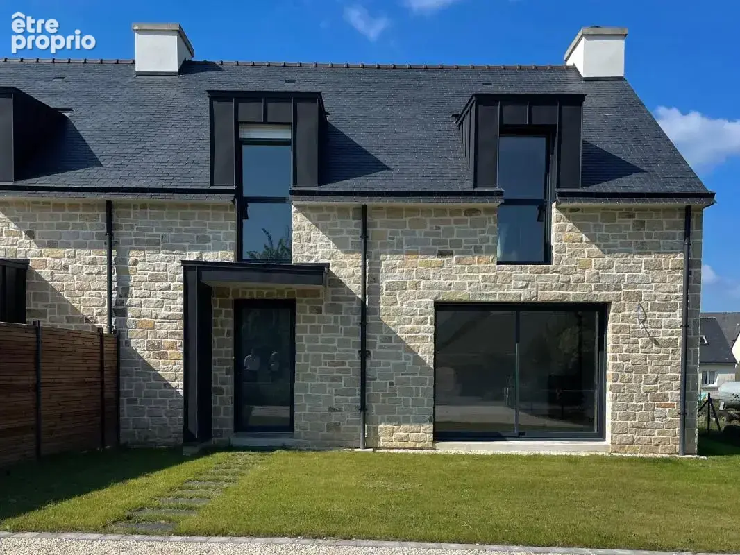 Maison neuve au cœur d’Arzon – Proposée par Orpi Arzon, confort & modernité à deux pas des commerces et plages - photo 1