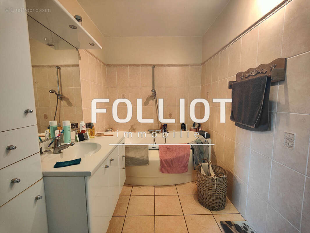 Maison à SAINT-FROMOND