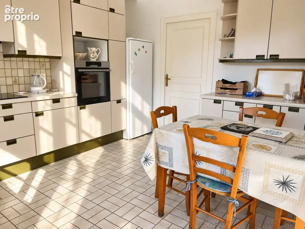Belle propriété, ancien prieuré, au cœur de Restigné - photo 7