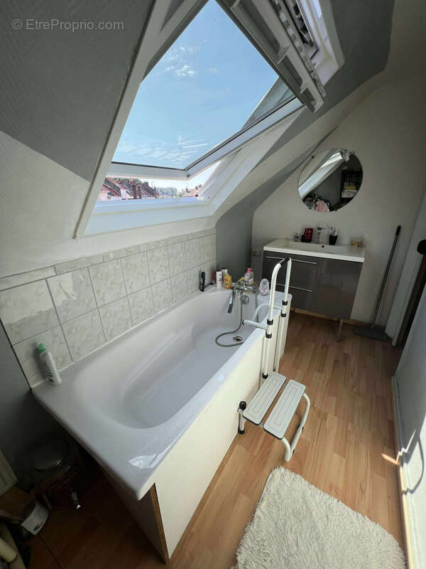 Jolie maison 1 chambre cour - photo 5
