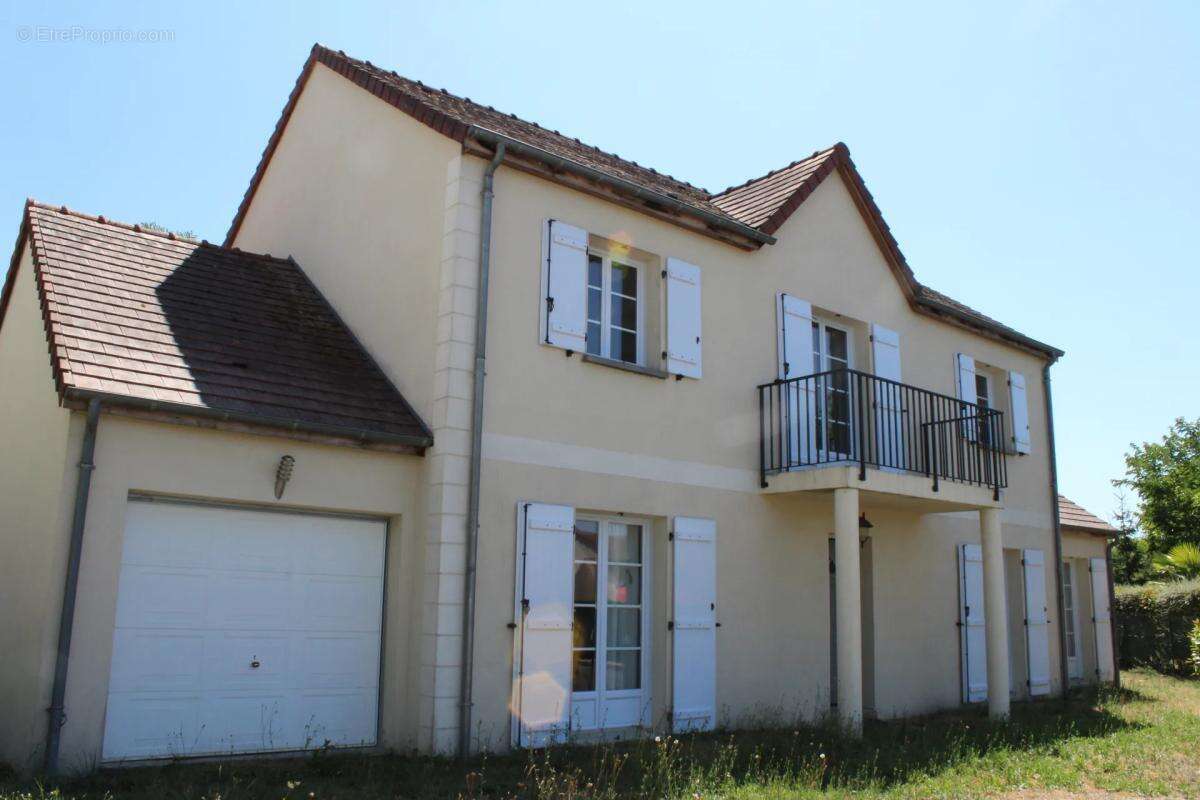 Maison à VINEUIL