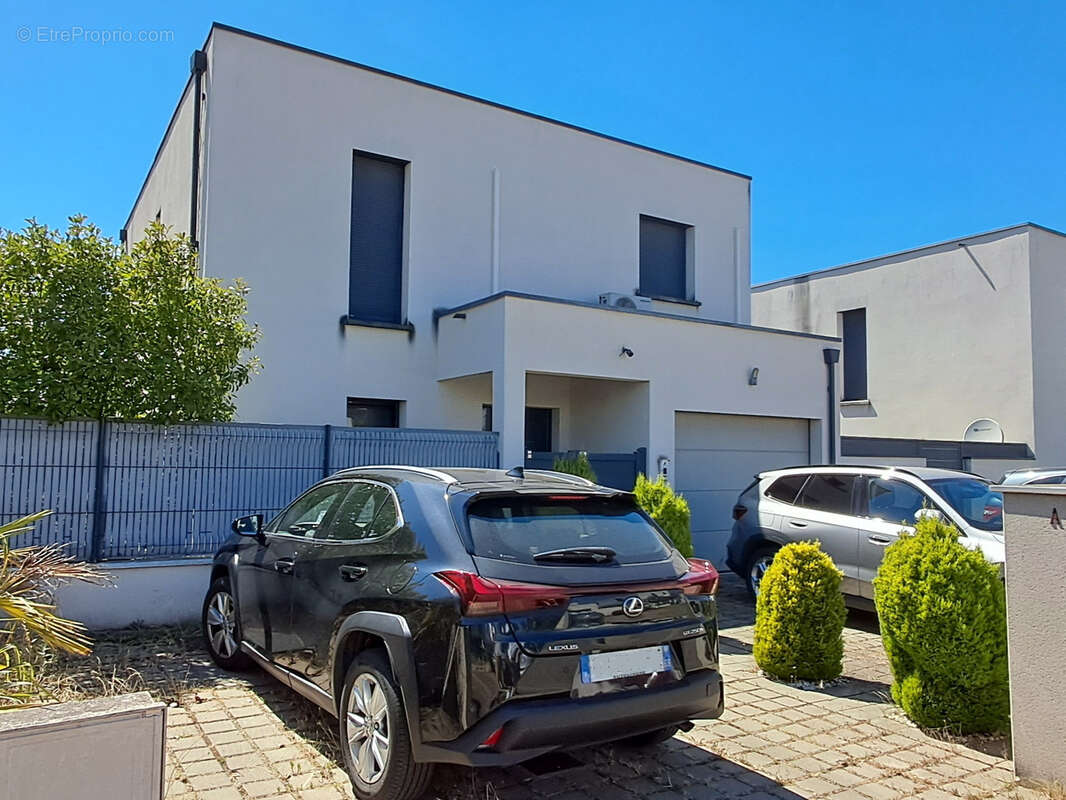 Maison à SAINT-PRIEST