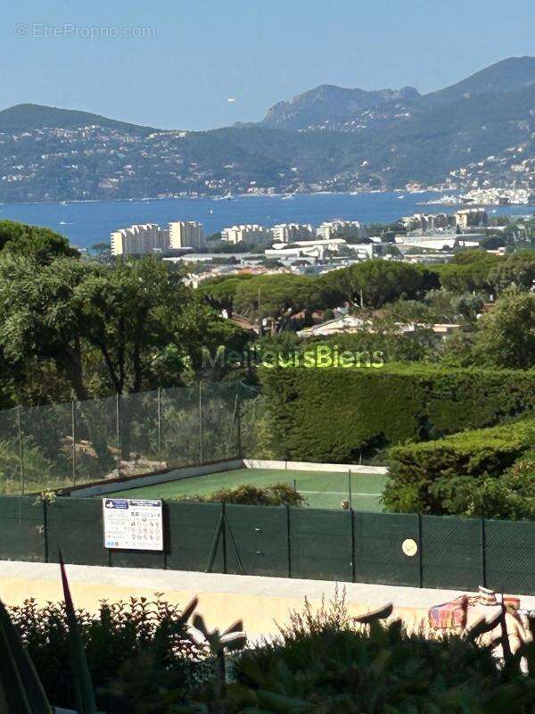 Appartement à LE CANNET