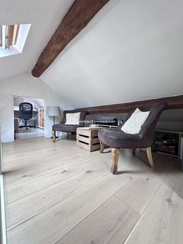 Appartement à LA CELLE-SAINT-CLOUD