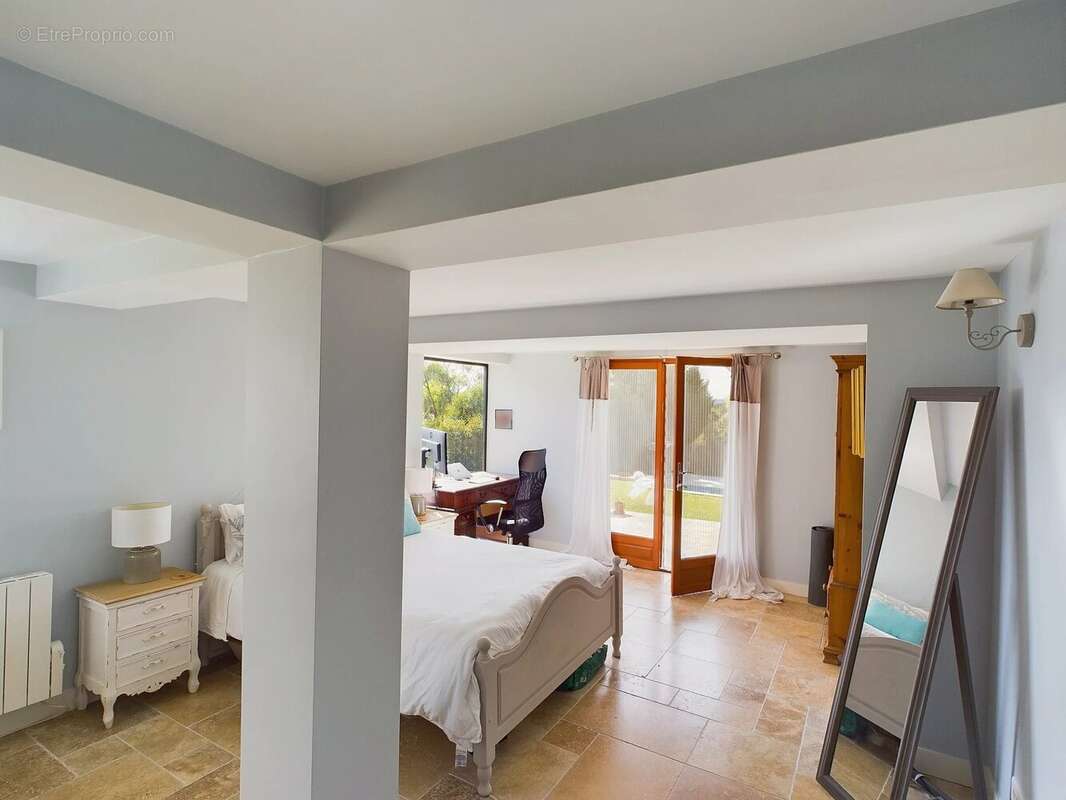 Maison à TOMBEBOEUF