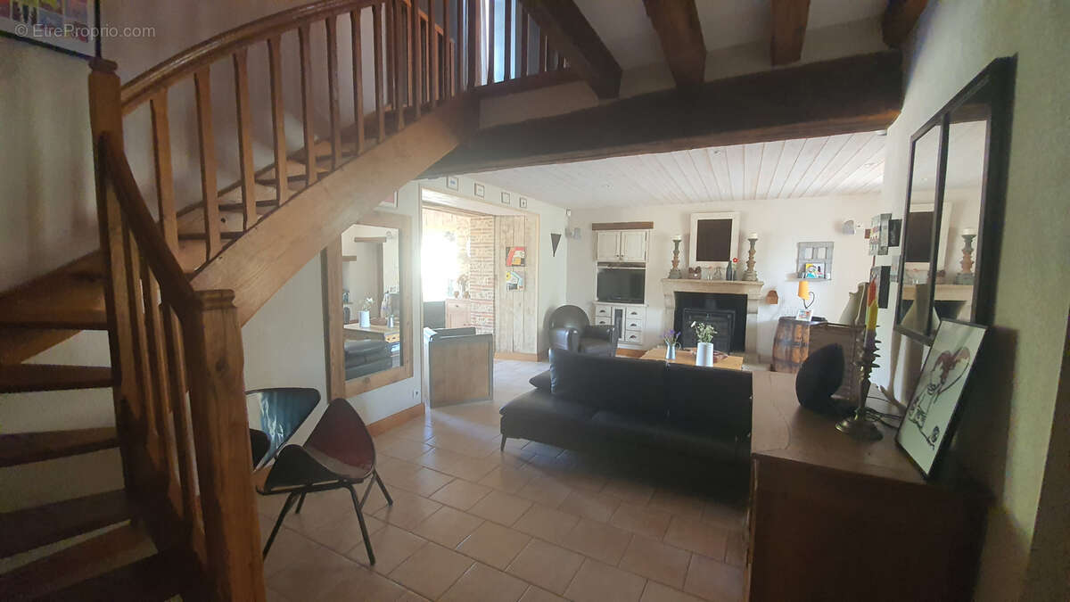 Maison de caractère - 4 chambres - photo 3