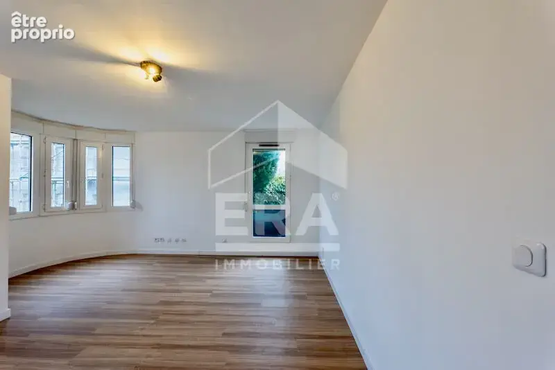 Appartement 50m² à saint-genis-laval - photo 9