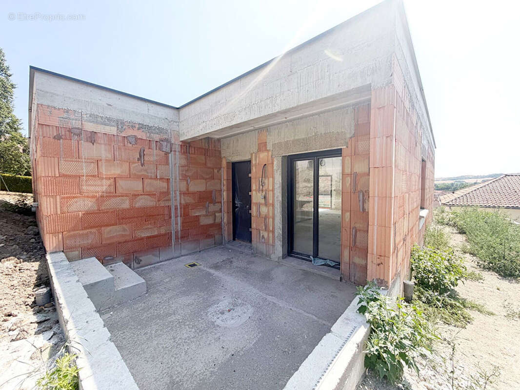 Villa 5 pièces de 119 m2 avec piscine - photo 9