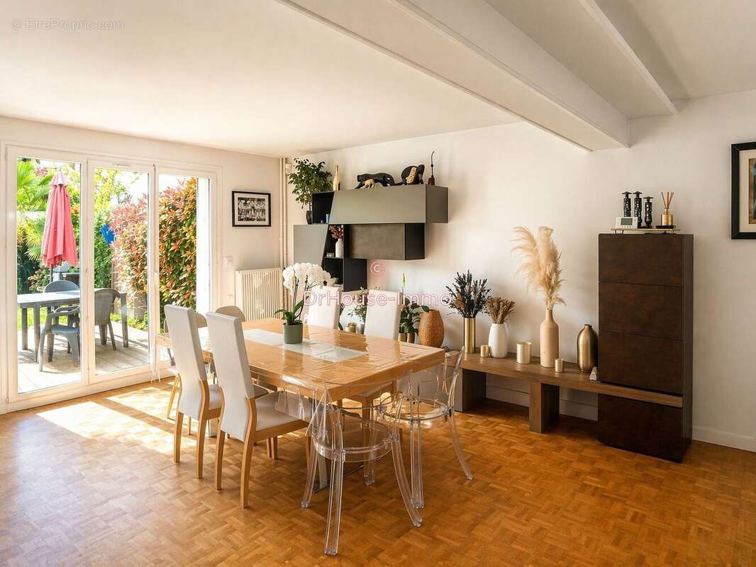 Maison à BRY-SUR-MARNE