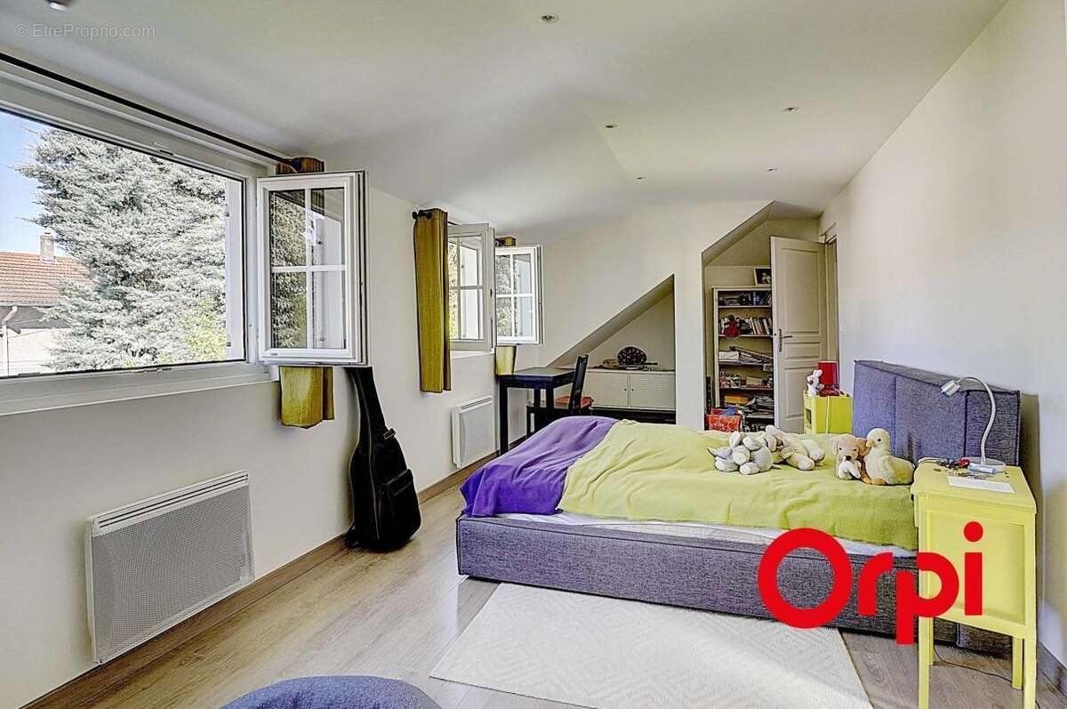 Maison à CAILLOUX-SUR-FONTAINES