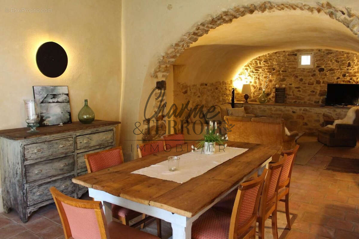 Maison à UZES