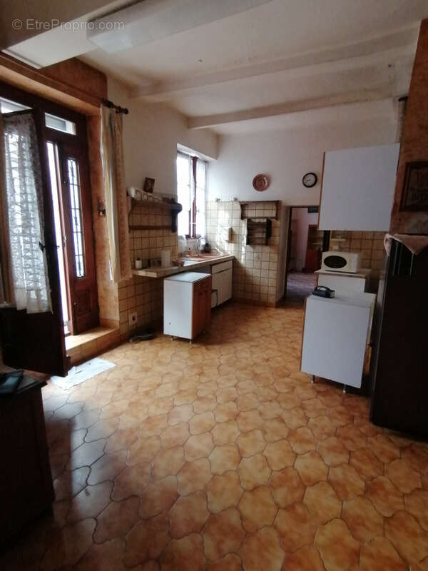 Maison à LAGRASSE