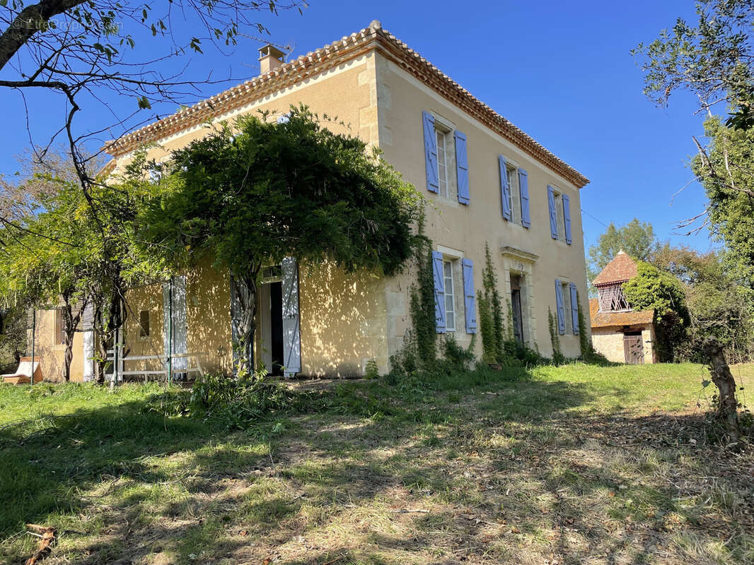 Maison à TACHOIRES