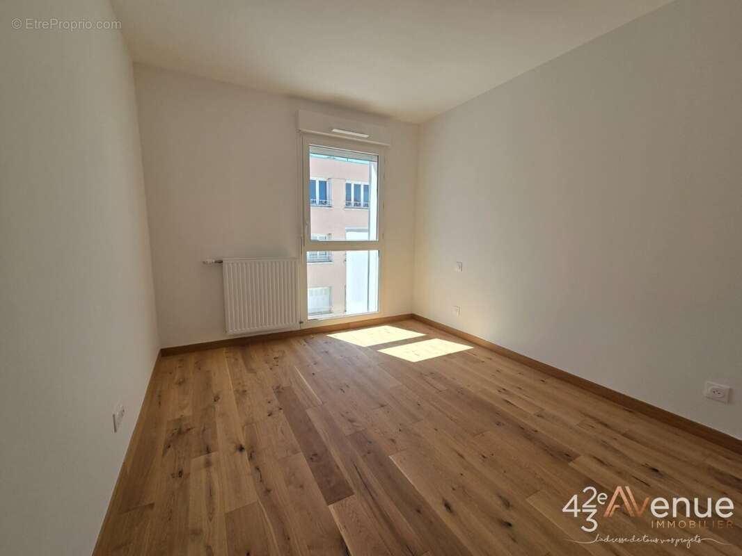 Appartement à SAINT-ETIENNE