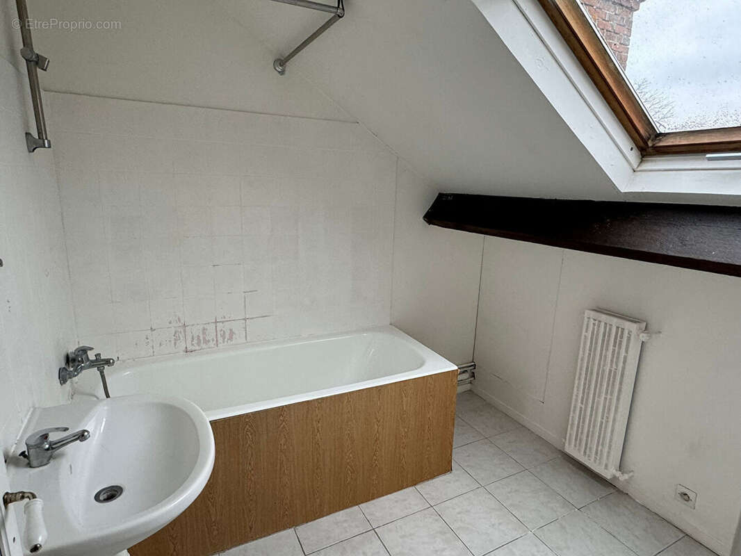 Appartement à SAINT-REMY-SUR-AVRE