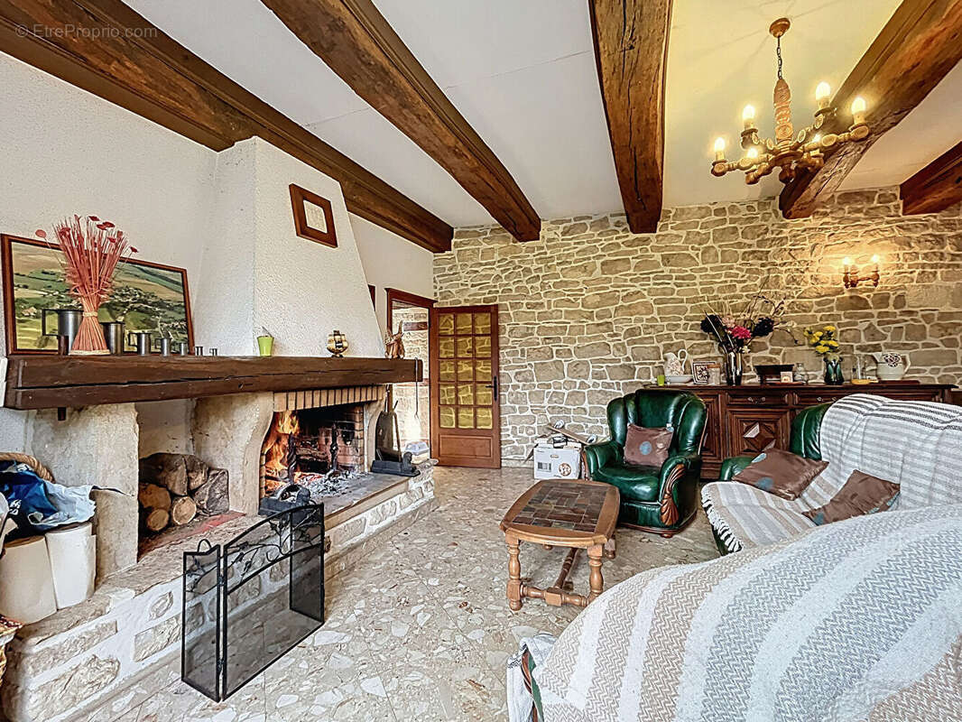 Maison à SAINT-MAURICE-SUR-VINGEANNE