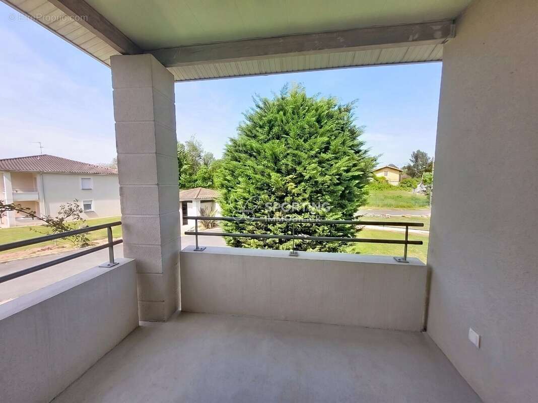 Appartement à COUTRAS