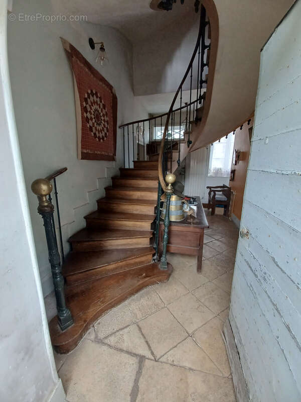 Maison à BEAUMONT-LA-FERRIERE