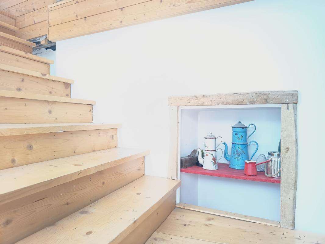 Maison 121 m² à La Roche-Des-Arnauds  - photo 9