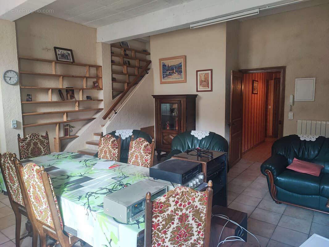 Maison à PEYRIAC-MINERVOIS